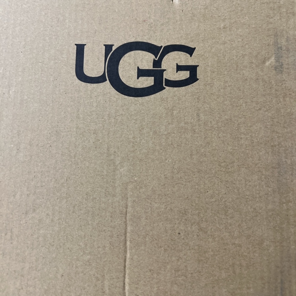 UGG Fluff yeah slide